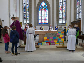 Bischof Dr. Michael Gerber besucht St. Crescentius (Foto: Karl-Franz Thiede)